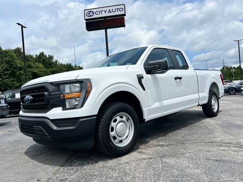 Used 2023 Ford F150 XL RWD image 3