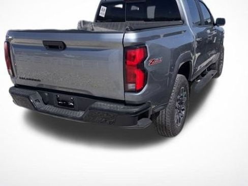Used 2023 Chevrolet Colorado Z71 w/ Z71 Convenience Package 2 AWD/4WD image 6