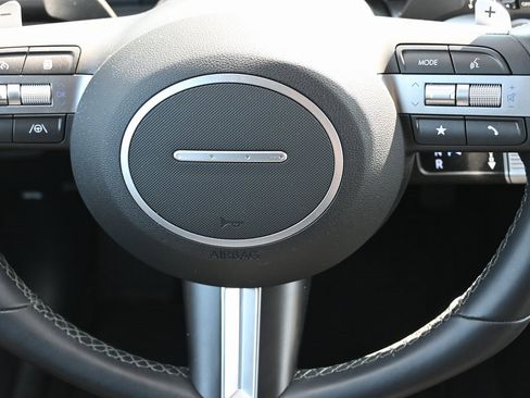 Used 2024 Hyundai Kona SEL w/ Convenience Package image 16