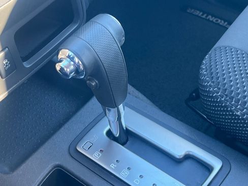 Used 2012 Nissan Frontier SV w/ Sport Appearance Pkg image 16