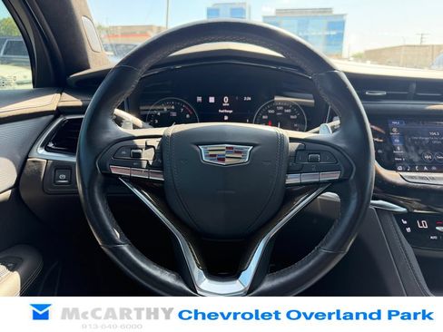 Used 2022 Cadillac XT6 Sport w/ Platinum Package AWD/4WD image 11