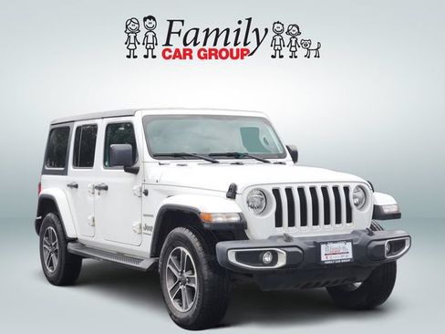 Used 2023 Jeep Wrangler Unlimited Sahara AWD/4WD image 2