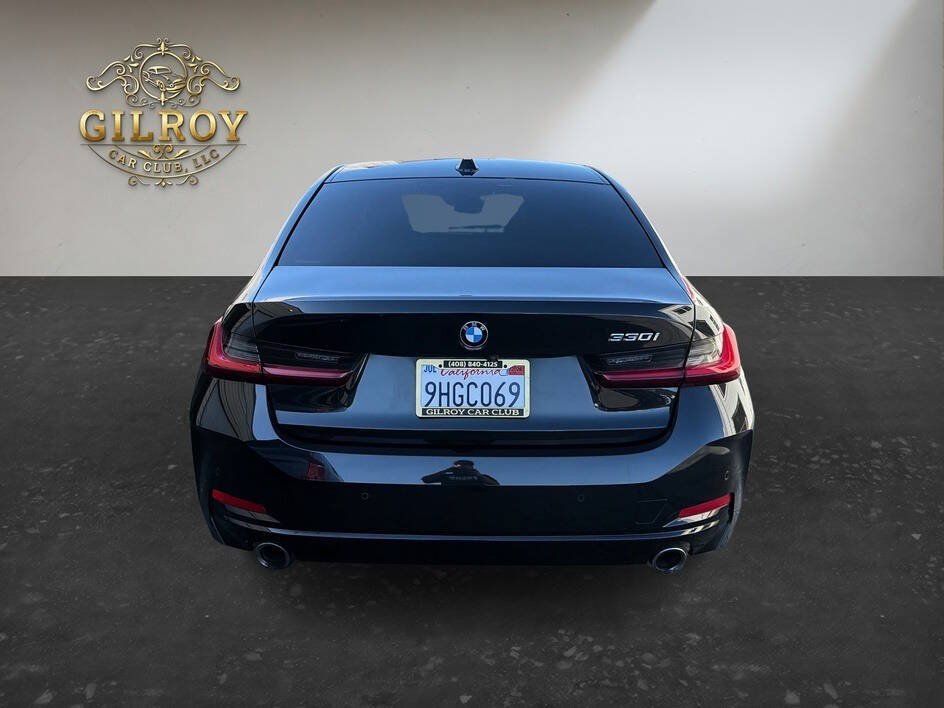 Used 2023 BMW 330i Sedan w/ Premium Package RWD image 18