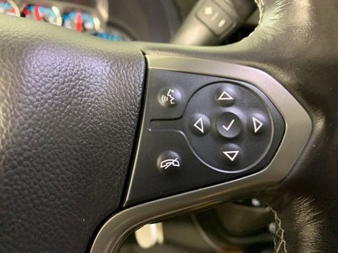 Used 2018 Chevrolet Silverado 1500 High Country image 22