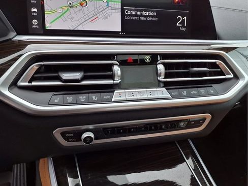 Used 2023 BMW X5 xDrive40i w/ Premium Package AWD/4WD image 27