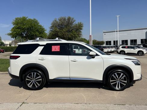 Certified 2024 Nissan Pathfinder Platinum w/ Cargo Package FWD image 3