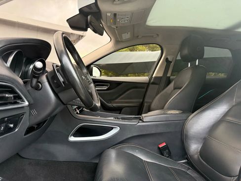Used 2020 Jaguar F-PACE Prestige image 10