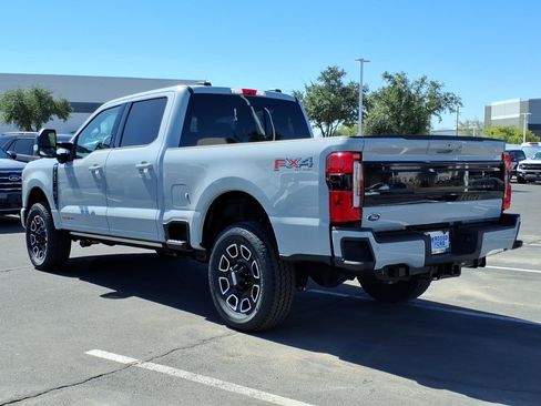 New 2026 Ford F250 Platinum AWD/4WD image 3