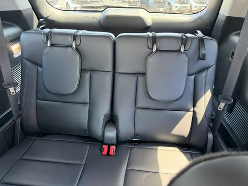 Used 2024 Ford Explorer XLT w/ Equipment Group 202A AWD/4WD image 9