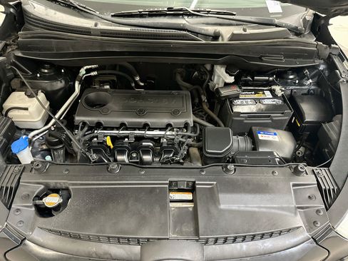Used 2011 Hyundai Tucson GLS AWD/4WD image 32