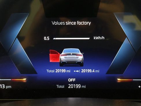 Used 2024 BMW i4 eDrive40 w/ Premium Package RWD image 17