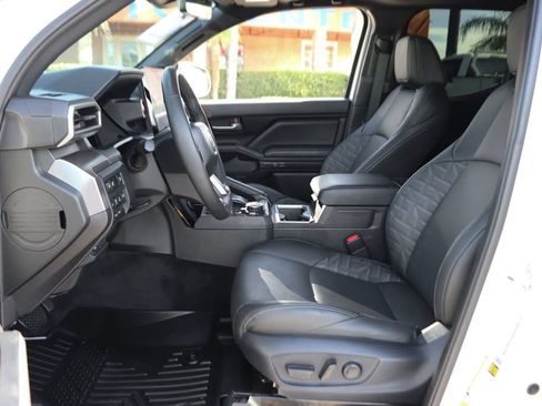 Used 2024 Toyota Tacoma TRD Off-Road w/ TRD Off Road Premium Package AWD/4WD image 16