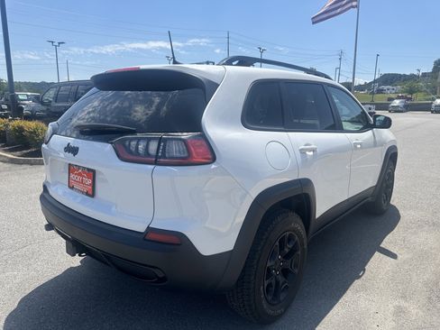 Used 2022 Jeep Cherokee Latitude w/ Sun & Sound Group AWD/4WD image 8