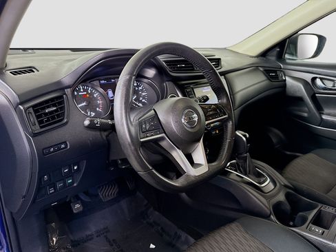 Used 2018 Nissan Rogue SV image 23