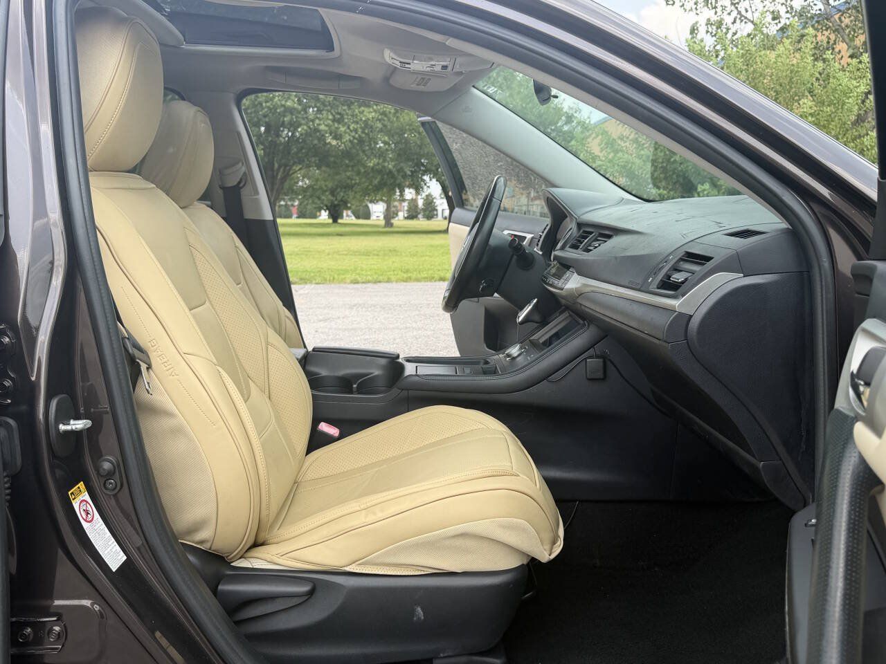 Used 2013 Lexus CT 200h FWD image 5