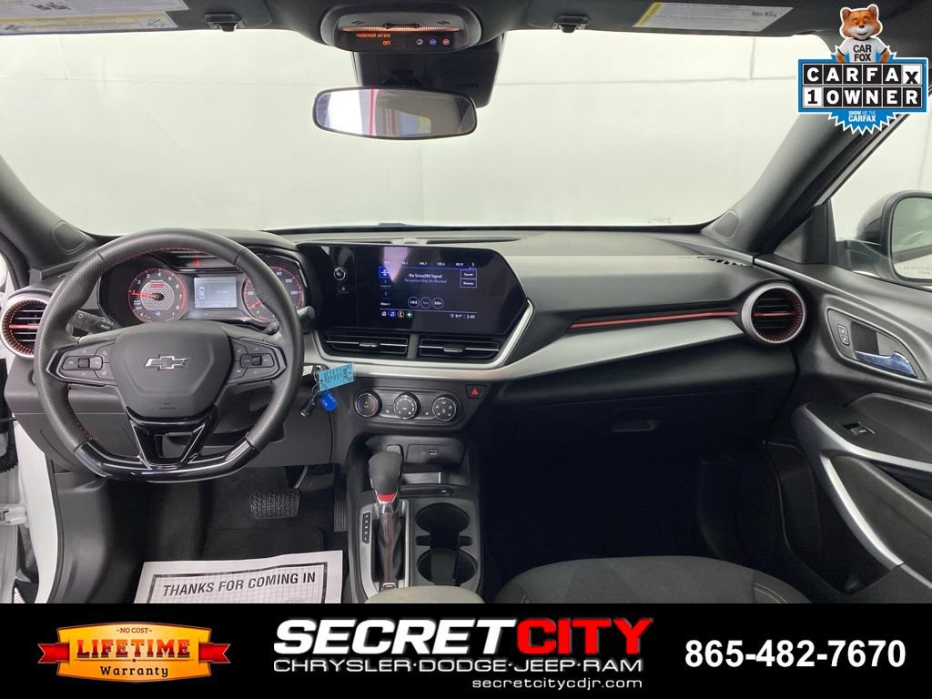 Used 2026 Chevrolet Trax RS FWD image 26