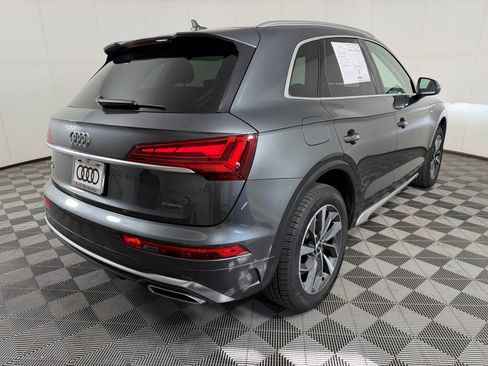 Used 2023 Audi Q5 2.0T Premium w/ Convenience Package AWD/4WD image 9