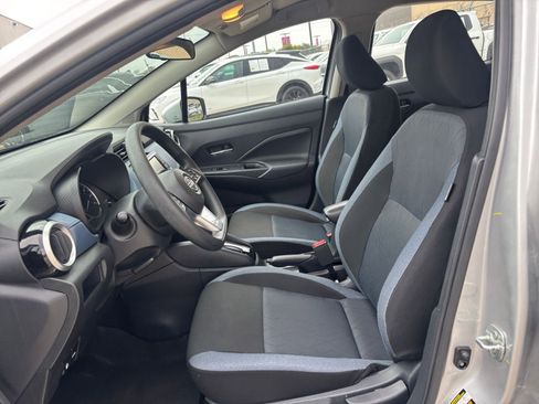 Used 2025 Nissan Versa SV FWD image 24