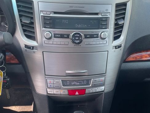 Used 2011 Subaru Outback 2.5i Limited w/ PWR Moonroof Pkg AWD/4WD image 52
