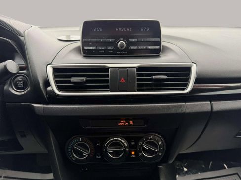 Used 2014 MAZDA MAZDA3 i Touring image 24