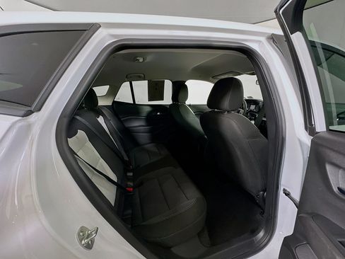 Used 2025 Chevrolet Trax LS FWD image 29