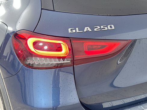 Certified 2023 Mercedes-Benz GLA 250 4MATIC w/ Premium Package image 43