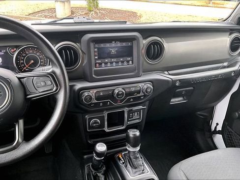 Used 2023 Jeep Wrangler Sport image 9