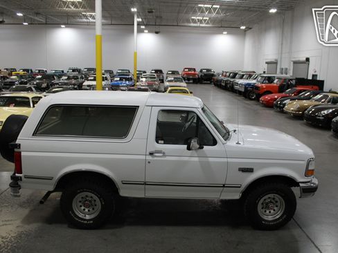 Used 1992 Ford Bronco XLT image 23