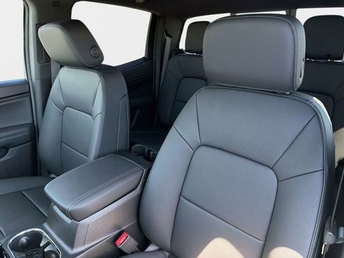 New 2026 GMC Canyon Elevation w/ Convenience Package RWD image 20