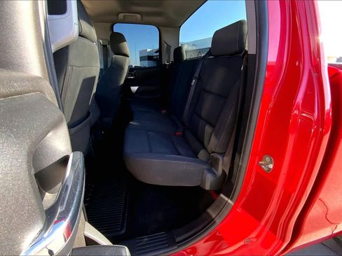 Used 2018 Chevrolet Silverado 1500 LT image 19