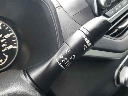 Used 2021 Nissan Altima 2.5 SR w/ SR Premium Package image 21