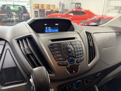 Used 2019 Ford Transit 250 130 Low Roof RWD image 11