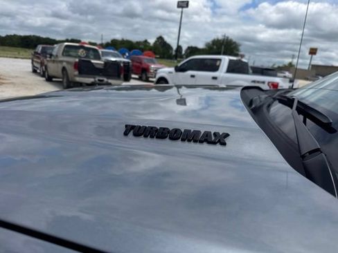 Used 2025 Chevrolet Silverado 1500 Custom w/ Turbomax Blackout Package RWD image 8