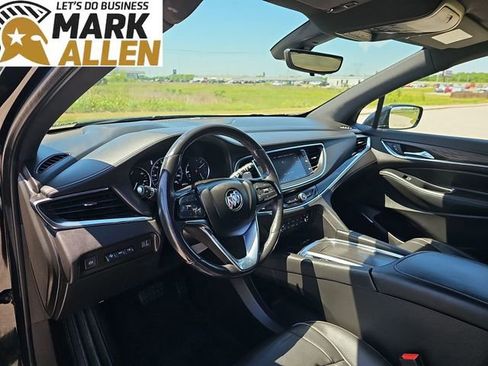 Used 2023 Buick Enclave Avenir w/ Avenir Technology Package FWD image 10