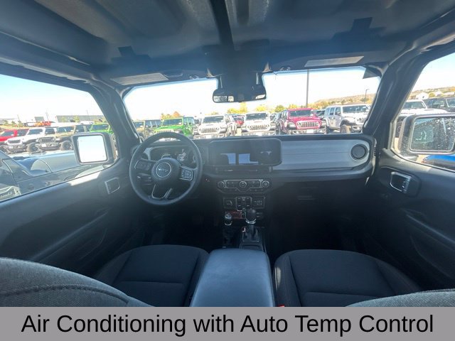 Used 2026 Jeep Gladiator Sport AWD/4WD image 11