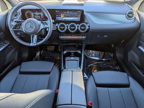 Certified 2026 Mercedes-Benz GLA 250 image 17