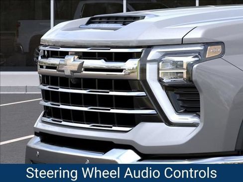 New 2026 Chevrolet Silverado 2500 LTZ w/ LTZ Premium Package AWD/4WD image 15
