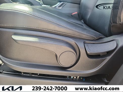 Used 2024 Kia Telluride LX FWD image 25
