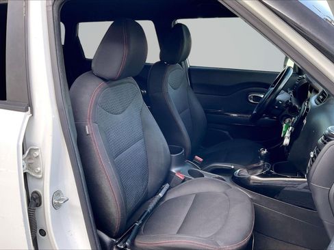 Used 2016 Kia Soul + w/ Soulful Package FWD image 7