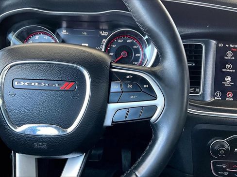Used 2018 Dodge Charger SXT Plus w/ Navigation & Travel Group RWD image 11
