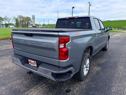 Used 2025 Chevrolet Silverado 1500 LT AWD/4WD image 8