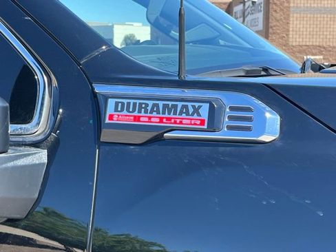 Used 2024 GMC Sierra 2500 Denali w/ Denali Reserve Package image 9