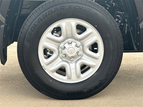 New 2026 Toyota Tundra SR image 9