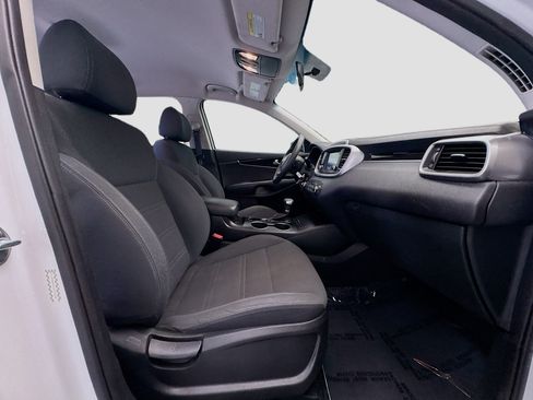 Used 2020 Kia Sorento L FWD image 19