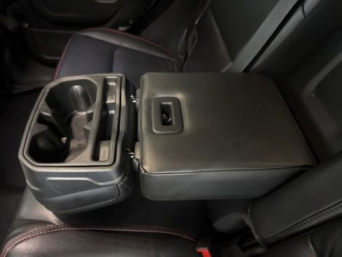 Used 2022 Jeep Wrangler Unlimited Rubicon image 22