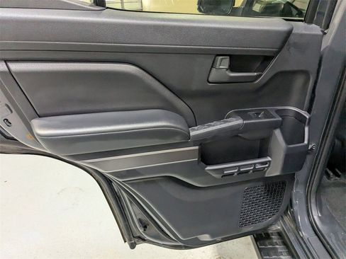 Used 2025 Toyota 4Runner SR5 image 24