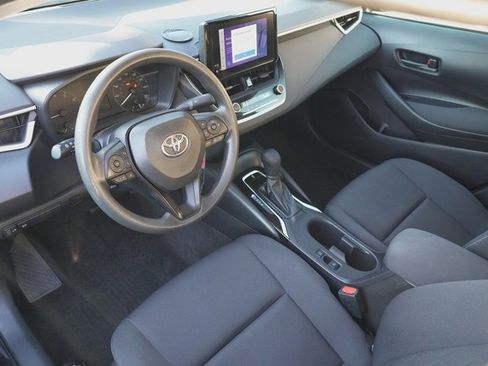 Used 2023 Toyota Corolla LE image 11