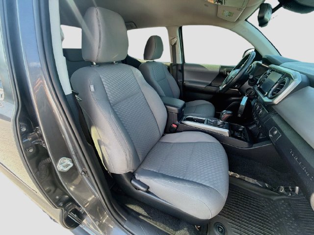 Used 2021 Toyota Tacoma SR5 RWD image 26