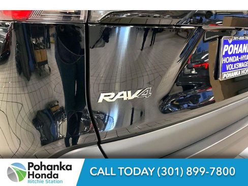 Used 2025 Toyota RAV4 XLE image 7