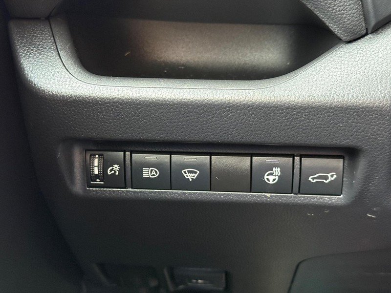 Used 2022 Toyota RAV4 XLE w/ Convenience Package AWD/4WD image 29
